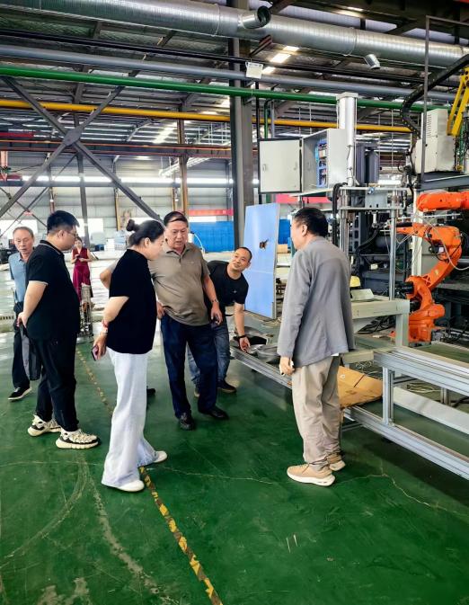 積極開拓外部市場(chǎng) 促進(jìn)企業(yè)行穩(wěn)致遠(yuǎn)